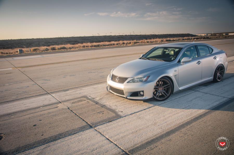  Lexus IS F on Vossen Wheels (HC-1) 2017 года  (фото 11 из 21)